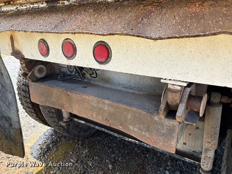 image for item EM2604 2000 Mack CH613 dump truck