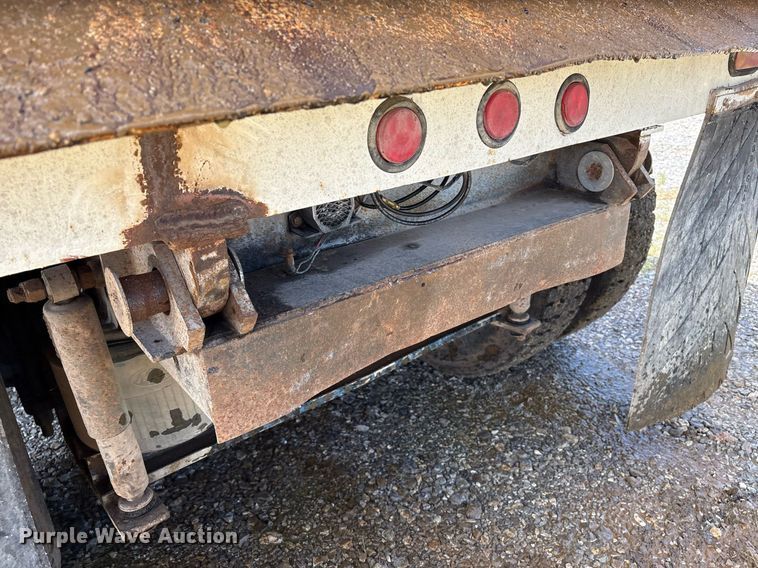 image for item EM2604 2000 Mack CH613 dump truck