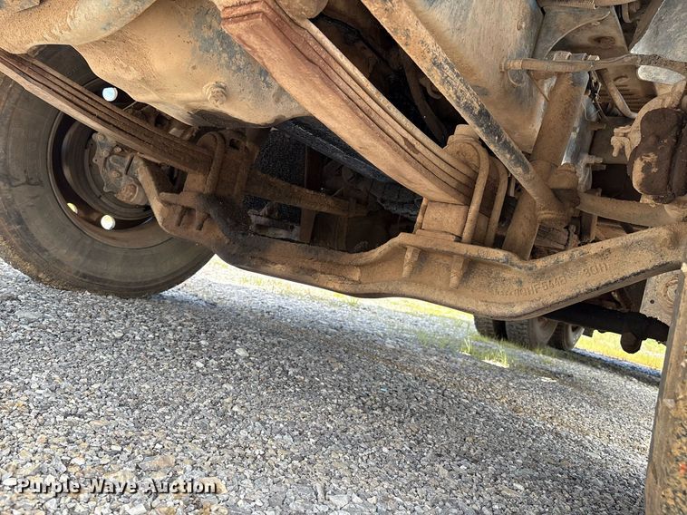 image for item EM2604 2000 Mack CH613 dump truck