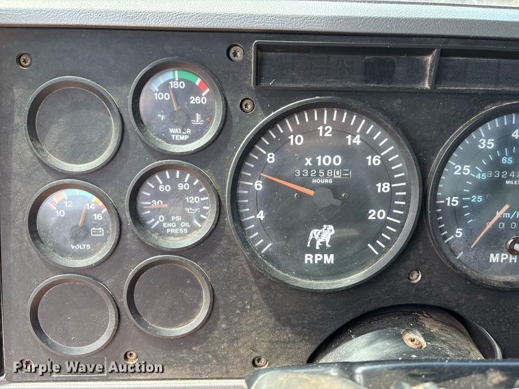 image for item EM2604 2000 Mack CH613 dump truck