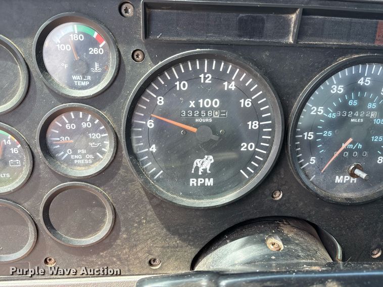 image for item EM2604 2000 Mack CH613 dump truck