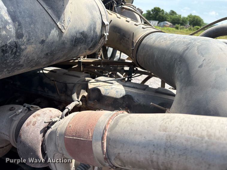 image for item EM2604 2000 Mack CH613 dump truck