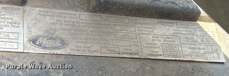 image for item EM2604 2000 Mack CH613 dump truck