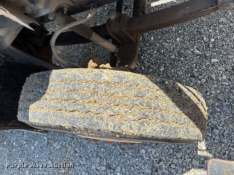 image for item EM2604 2000 Mack CH613 dump truck