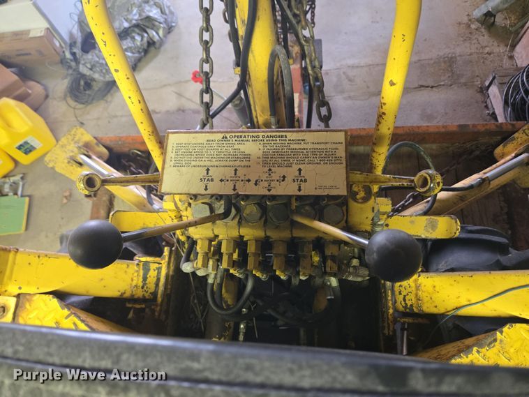 image for item EM6011 Terramite T5B backhoe