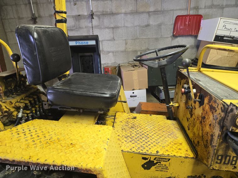 image for item EM6011 Terramite T5B backhoe