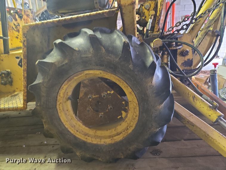 image for item EM6011 Terramite T5B backhoe