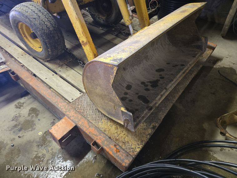 image for item EM6011 Terramite T5B backhoe