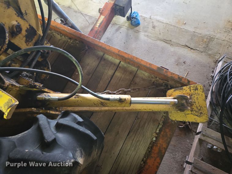 image for item EM6011 Terramite T5B backhoe