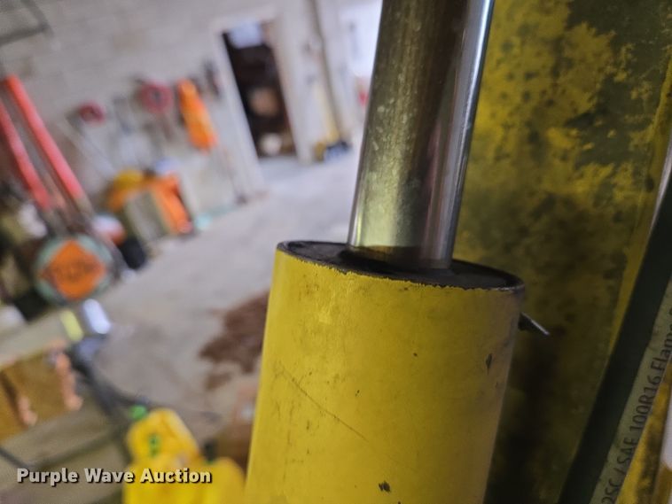 image for item EM6011 Terramite T5B backhoe