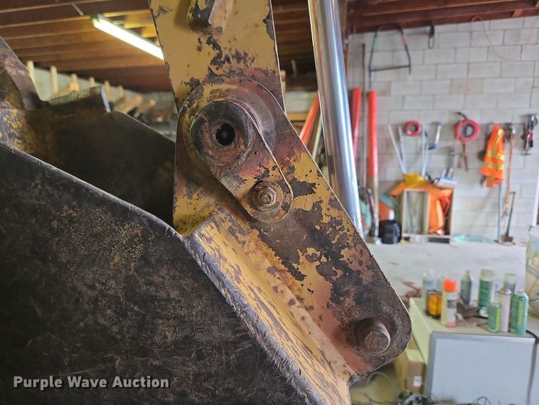 image for item EM6011 Terramite T5B backhoe