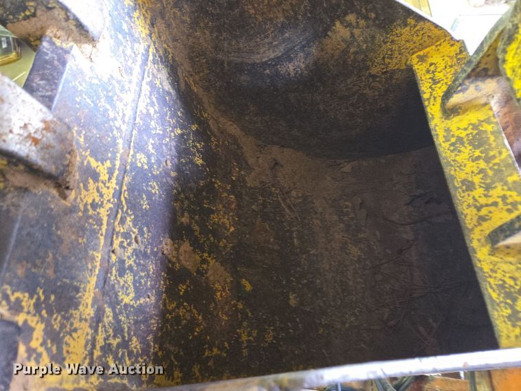 image for item EM6011 Terramite T5B backhoe