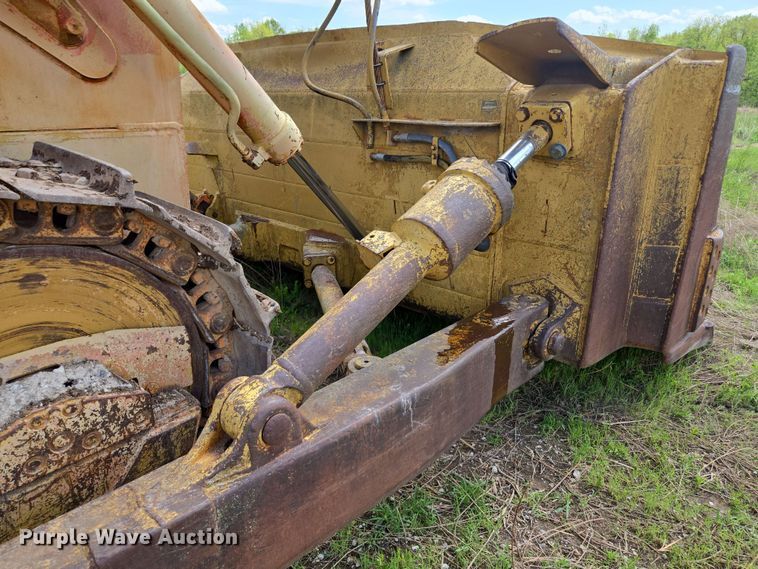 image for item EM7244 1977 Fiat-Allis 31 dozer