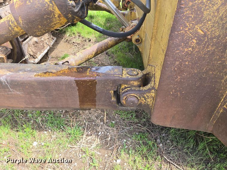 image for item EM7244 1977 Fiat-Allis 31 dozer
