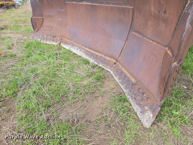 image for item EM7244 1977 Fiat-Allis 31 dozer