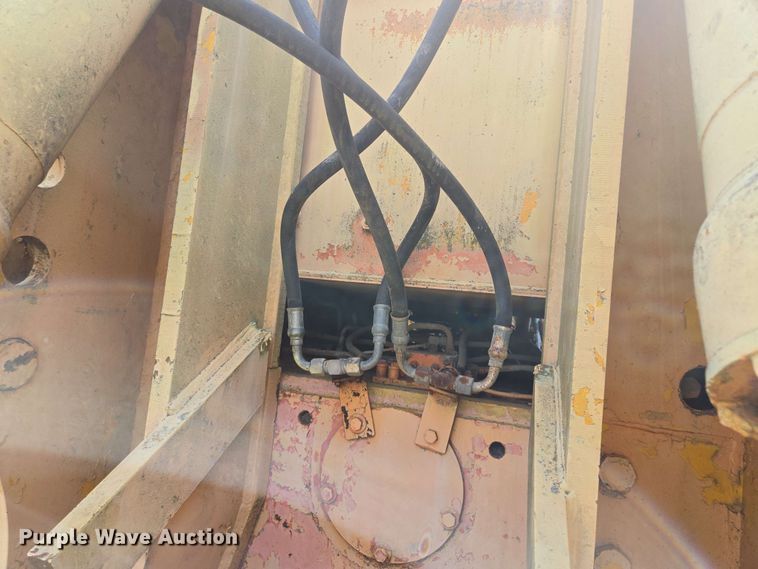 image for item EM7244 1977 Fiat-Allis 31 dozer