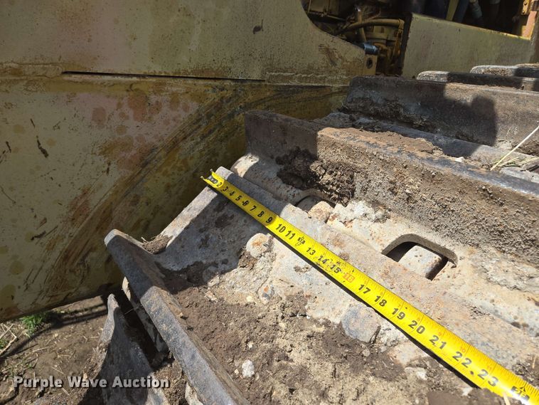 image for item EM7244 1977 Fiat-Allis 31 dozer