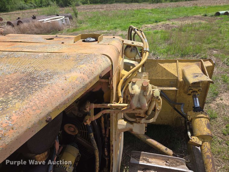 image for item EM7244 1977 Fiat-Allis 31 dozer