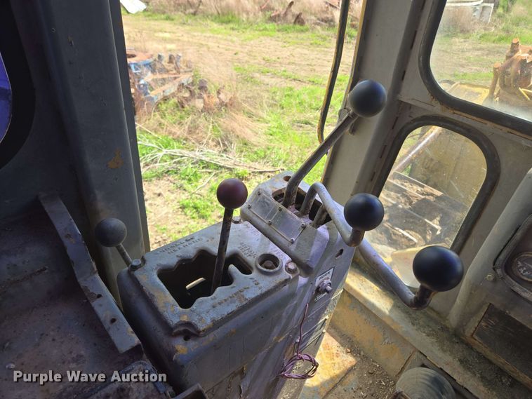 image for item EM7244 1977 Fiat-Allis 31 dozer