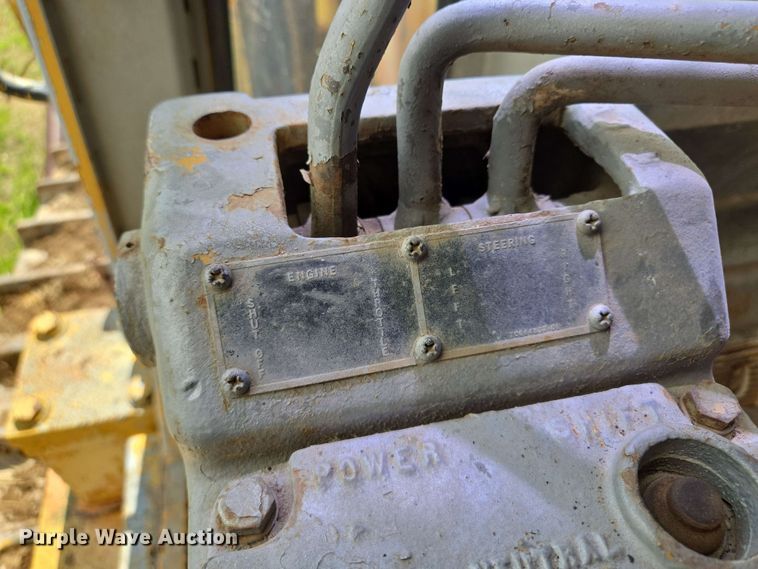 image for item EM7244 1977 Fiat-Allis 31 dozer