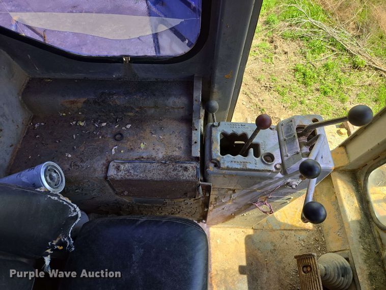 image for item EM7244 1977 Fiat-Allis 31 dozer