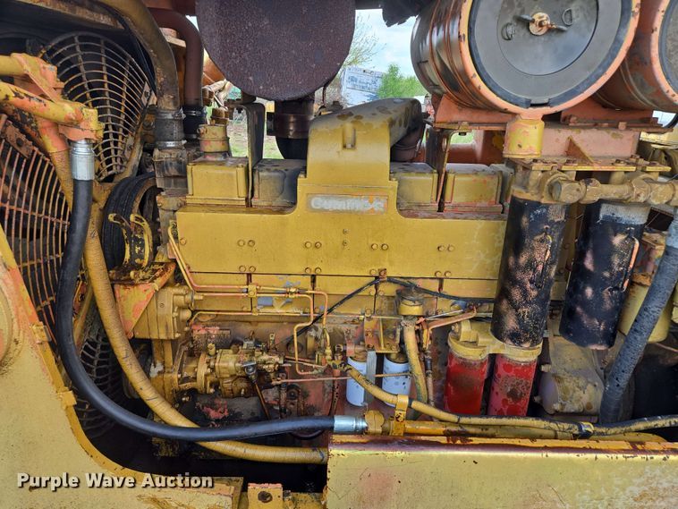 image for item EM7244 1977 Fiat-Allis 31 dozer