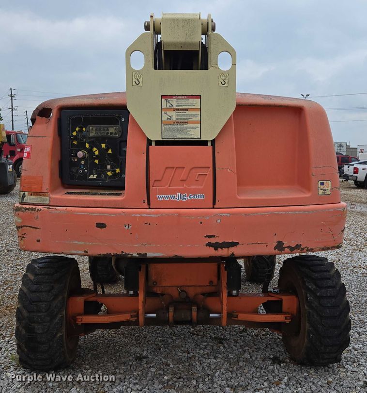 image for item EN3813 2008 JLG 460SJ boom lift