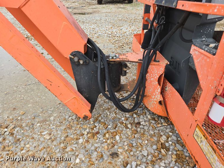 image for item EN3813 2008 JLG 460SJ boom lift