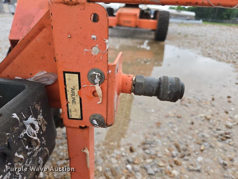 image for item EN3813 2008 JLG 460SJ boom lift