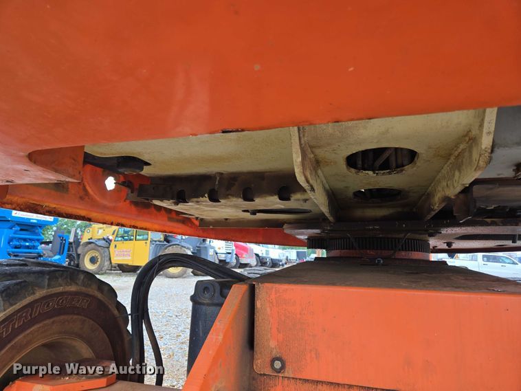 image for item EN3813 2008 JLG 460SJ boom lift