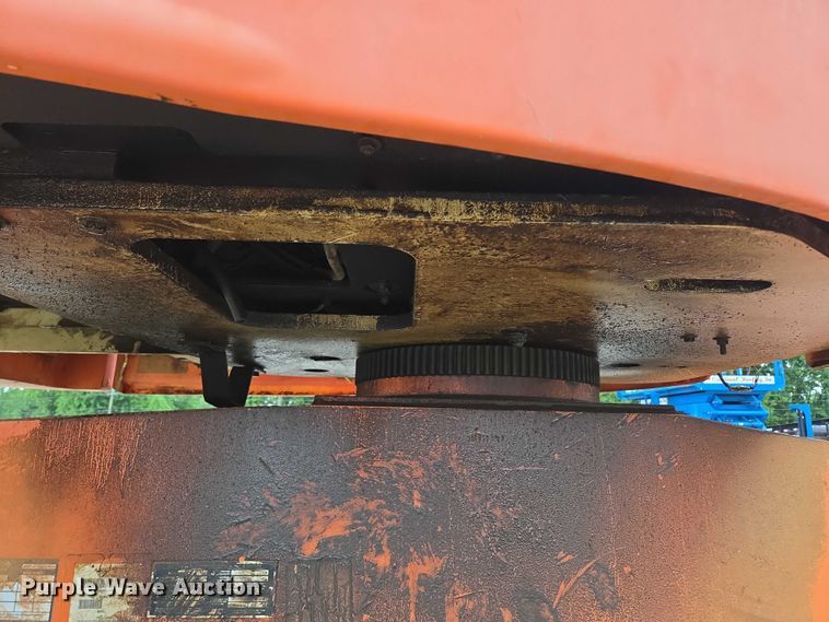 image for item EN3813 2008 JLG 460SJ boom lift