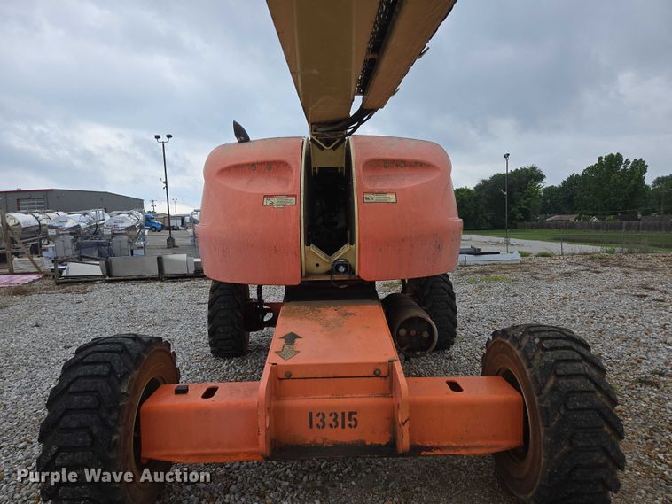 image for item EN3813 2008 JLG 460SJ boom lift