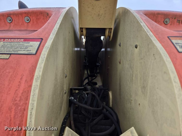 image for item EN3813 2008 JLG 460SJ boom lift