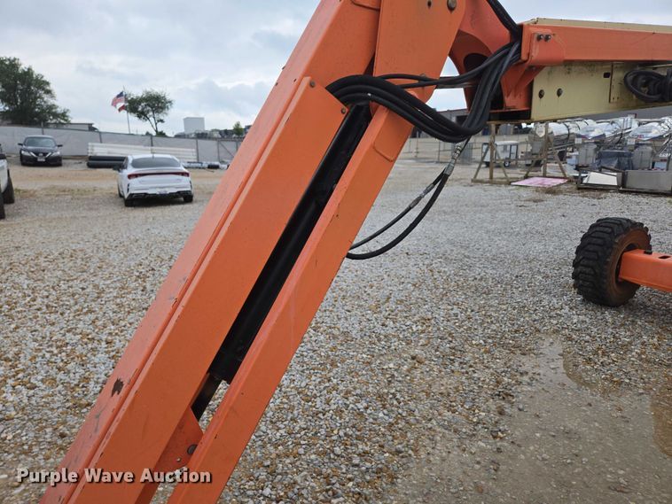 image for item EN3813 2008 JLG 460SJ boom lift