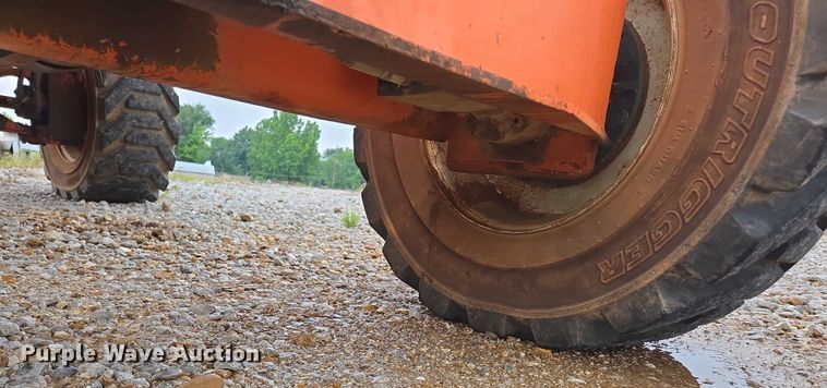 image for item EN3813 2008 JLG 460SJ boom lift