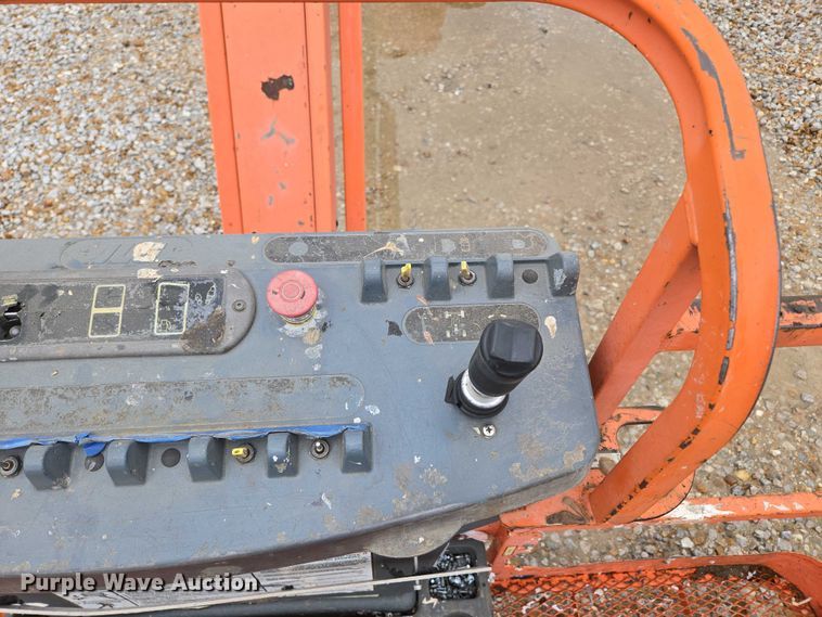 image for item EN3813 2008 JLG 460SJ boom lift