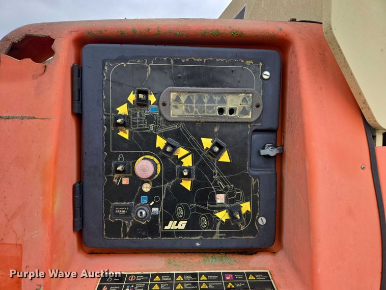 image for item EN3813 2008 JLG 460SJ boom lift