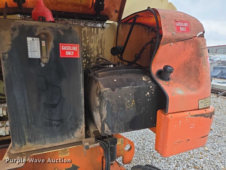 image for item EN3813 2008 JLG 460SJ boom lift