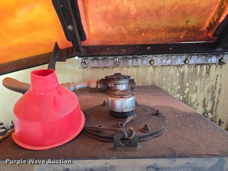 image for item EN3813 2008 JLG 460SJ boom lift