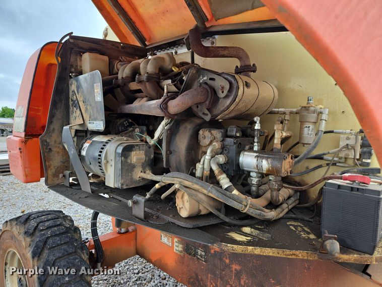 image for item EN3813 2008 JLG 460SJ boom lift