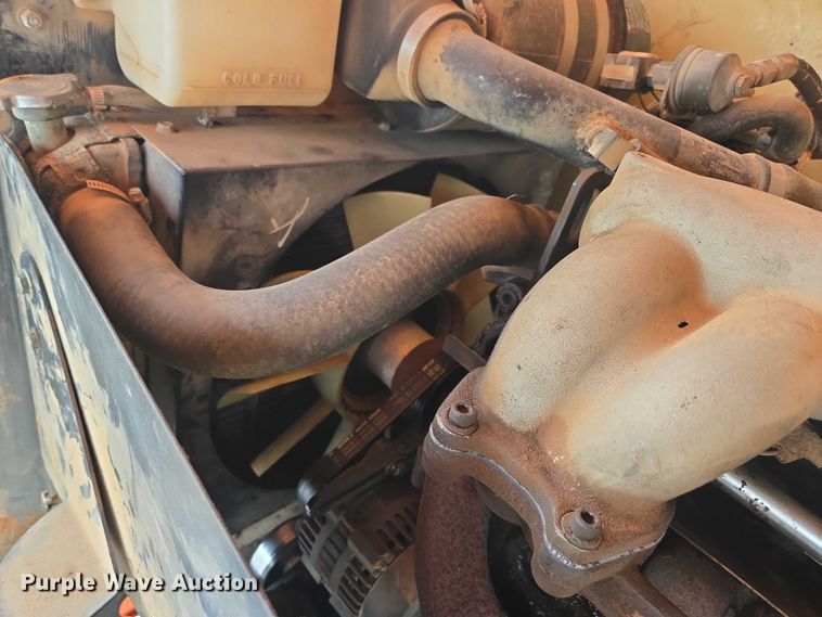 image for item EN3813 2008 JLG 460SJ boom lift