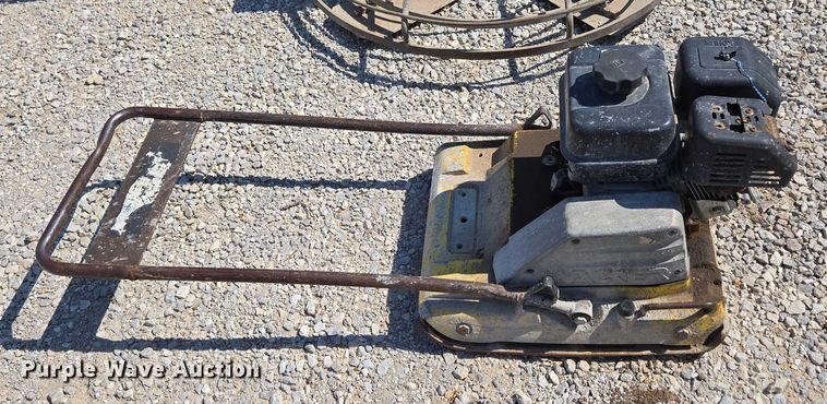 image for item EN3854 Concrete equipment