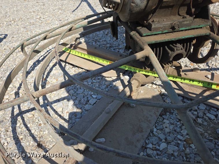 image for item EN3854 Concrete equipment