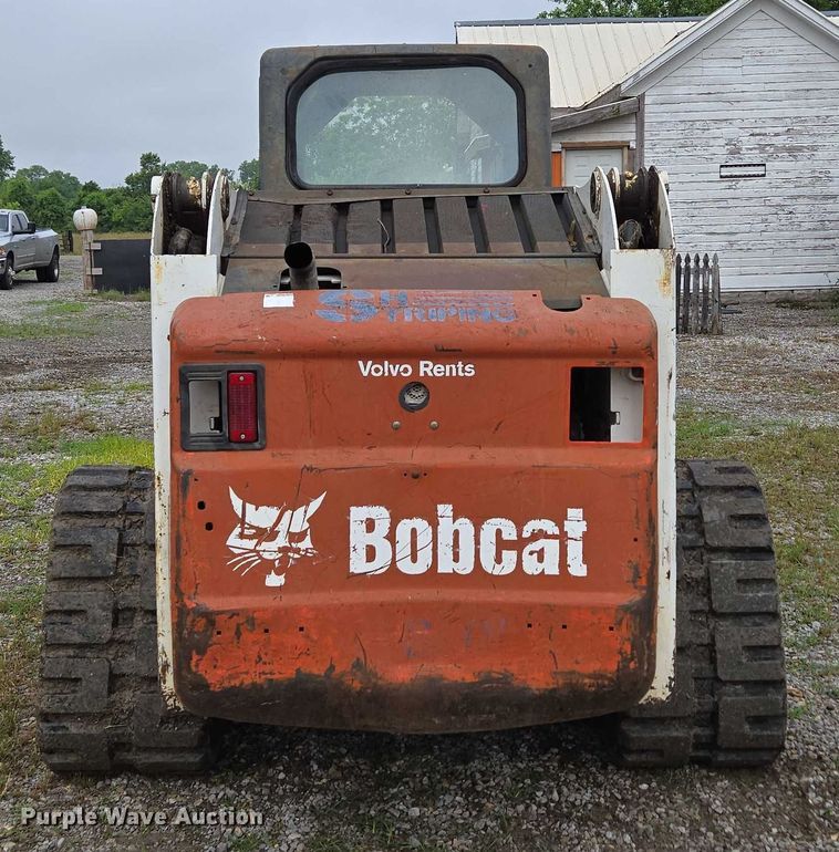 image for item EN3877 2005 Bobcat T250 tracked skid steer loader