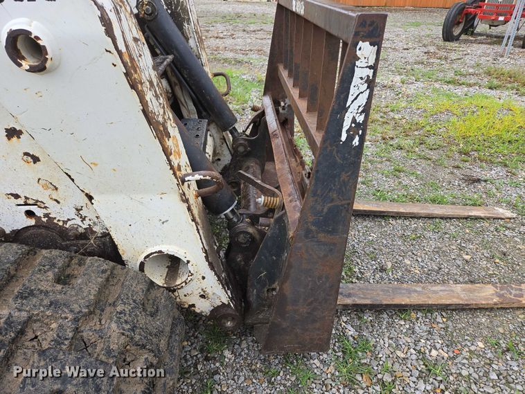 image for item EN3877 2005 Bobcat T250 tracked skid steer loader