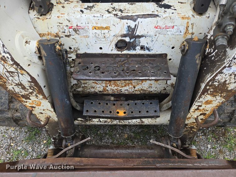 image for item EN3877 2005 Bobcat T250 tracked skid steer loader