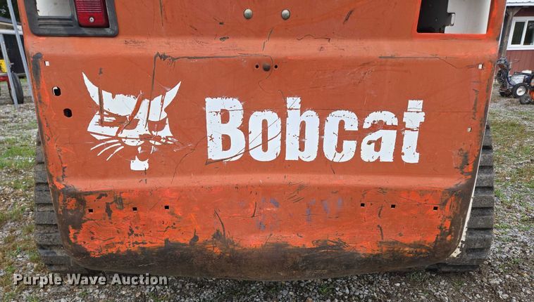 image for item EN3877 2005 Bobcat T250 tracked skid steer loader