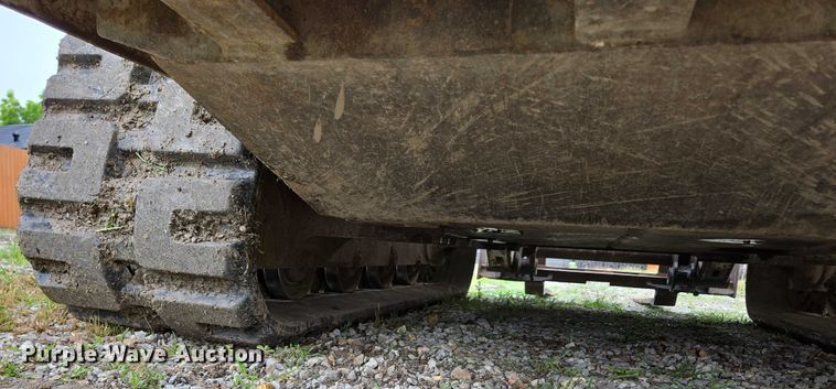 image for item EN3877 2005 Bobcat T250 tracked skid steer loader