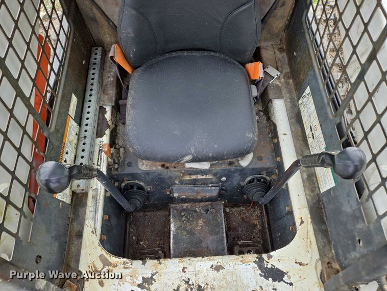 image for item EN3877 2005 Bobcat T250 tracked skid steer loader