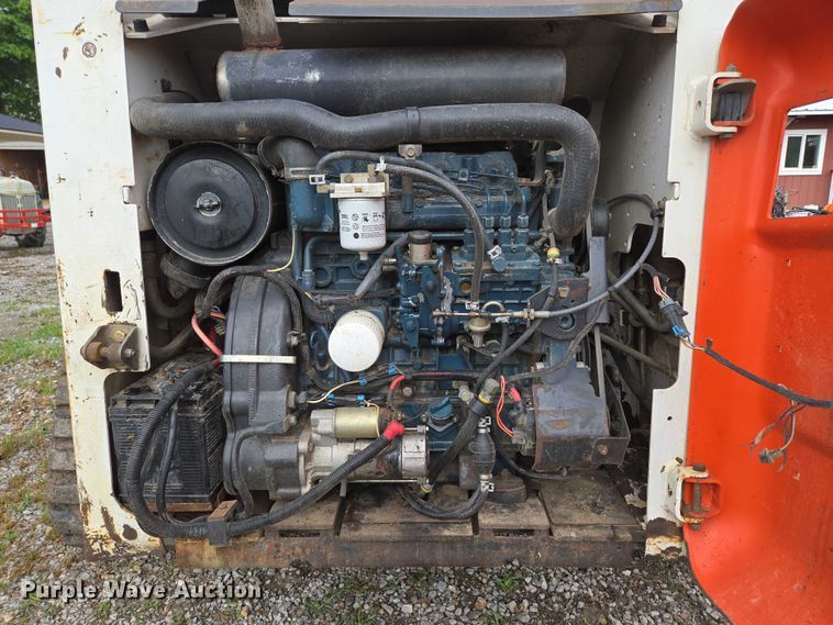 image for item EN3877 2005 Bobcat T250 tracked skid steer loader